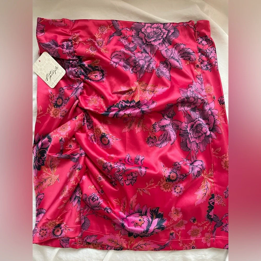 NWT Free People Pink with flowers mini skirt size 0 - Picture 5 of 10